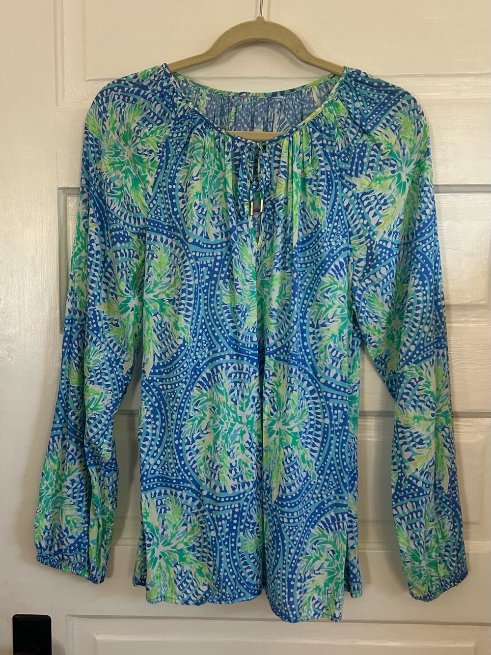 NWOT Lilly Pulitzer Willa Blue and Green Floral Peasant Blouse